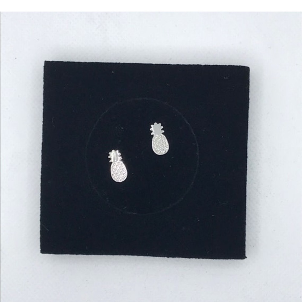🌴3/$10 - Textured Metal Pineapple Stud Earring - Silver